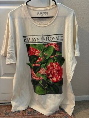 Women's Cream Graphic Floral Tee